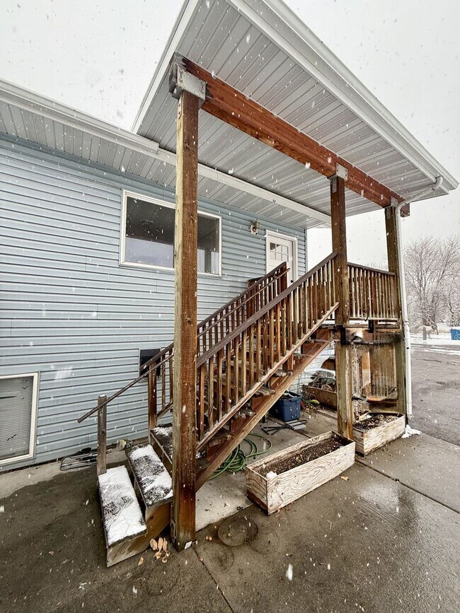 Building Photo - 1324 S 2nd St W