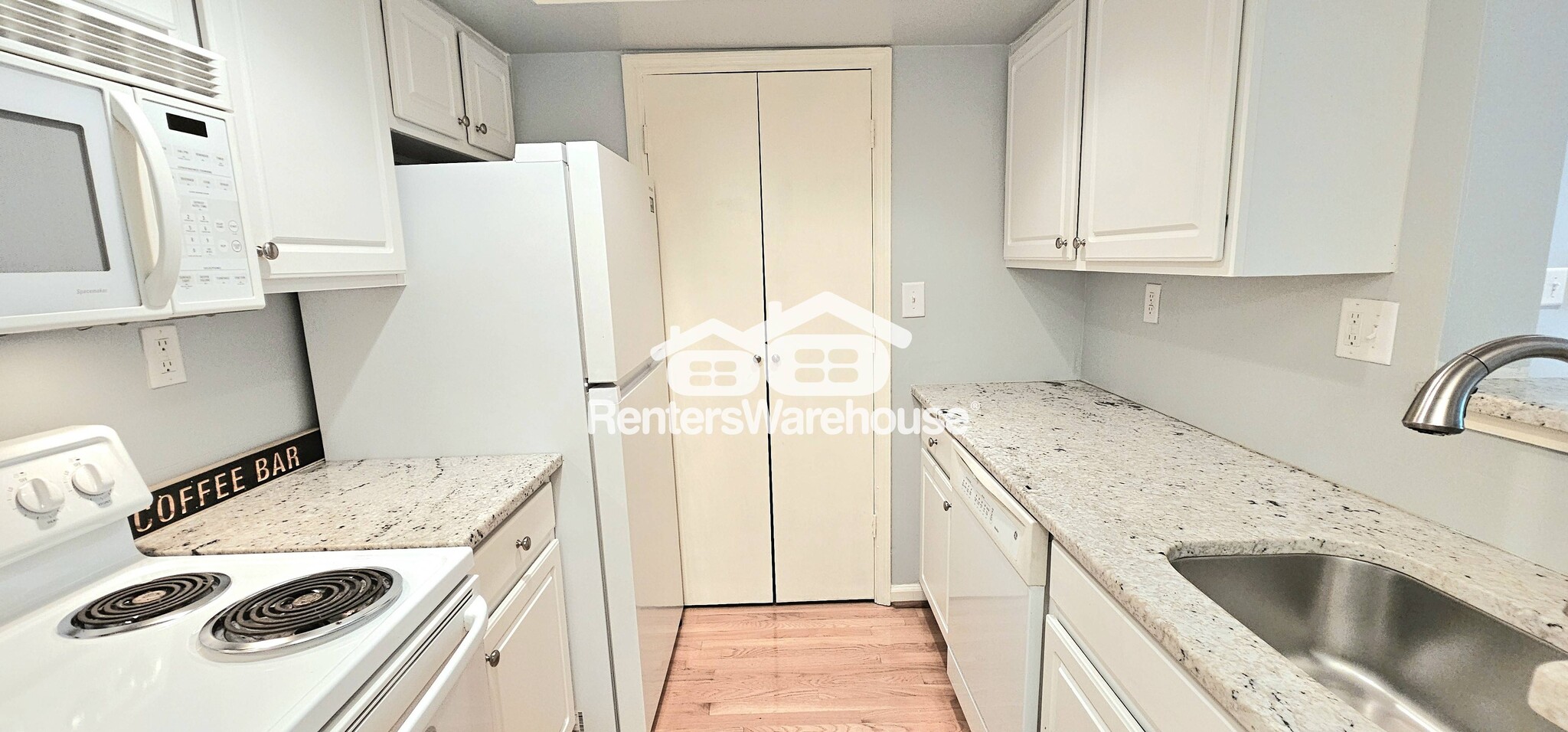 Building Photo - 2060 Chastain Park Ct NE