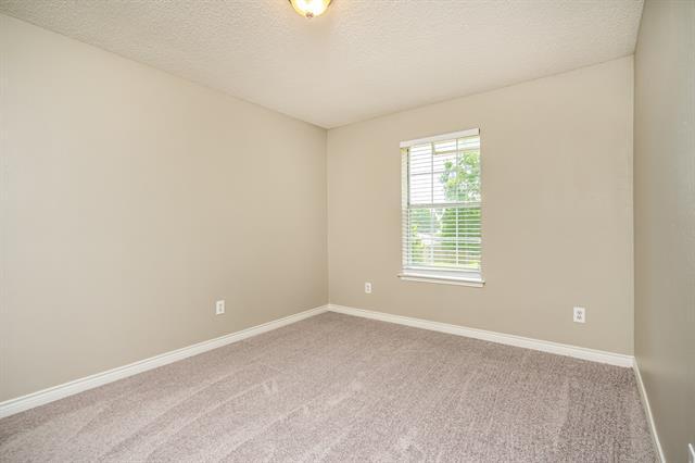 Building Photo - 7006 Cottonwood Cir