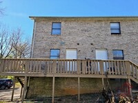 Building Photo - 402 Peek Dr