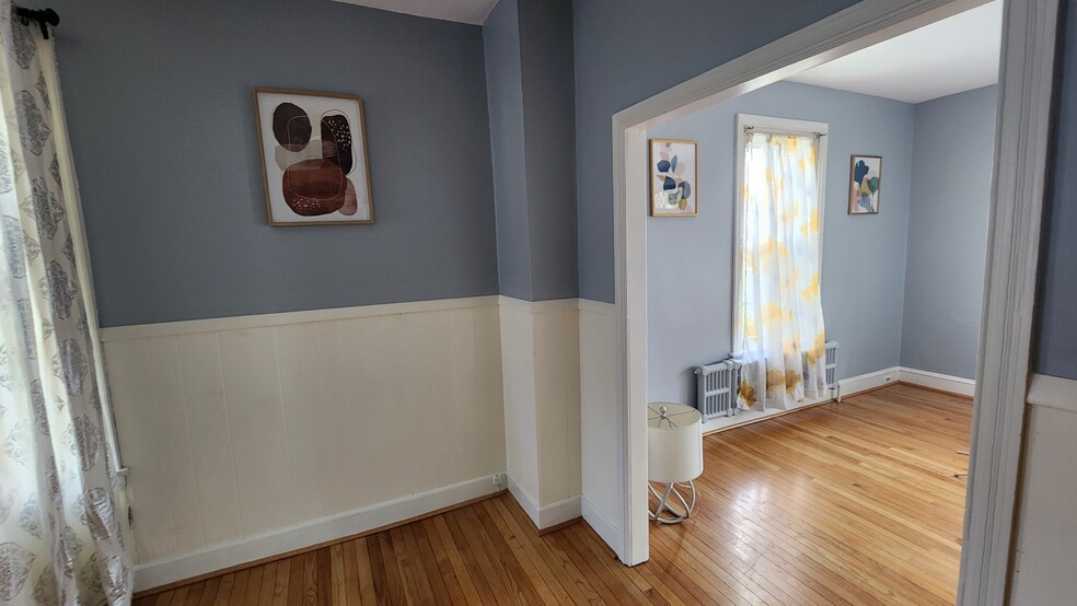 Building Photo - 77 Waterloo Avenue