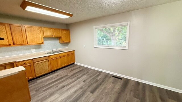Building Photo - EAST SIDE UPDATED 4 BEDROOM 2 BATH HOME AVAILABLE NOW!