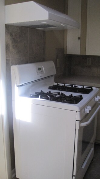 Building Photo - 2537 Laporte Ave