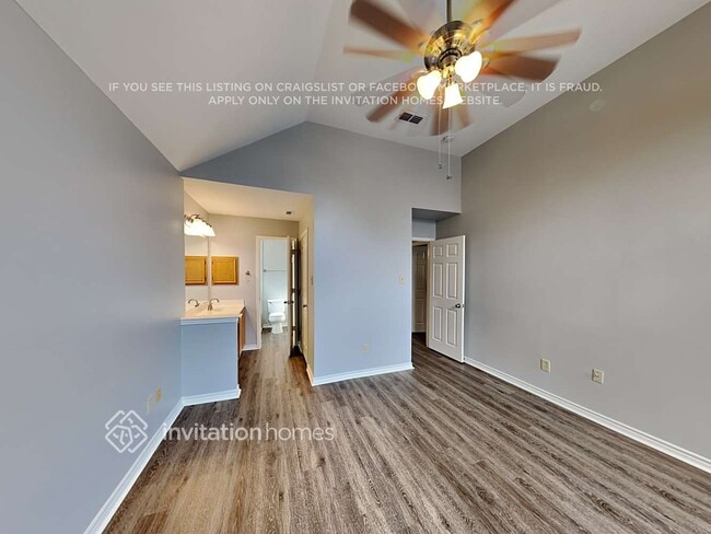 Building Photo - 6208 Sandstone Dr