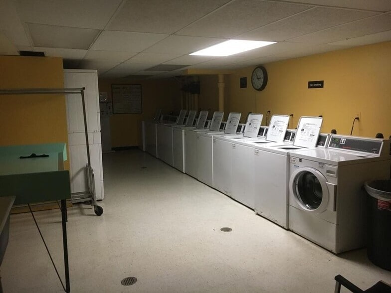 Common Laundry with Washers and Dryers - 8200 E Jefferson Ave