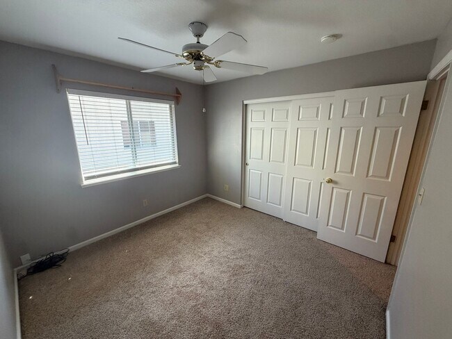Building Photo - 8420 Oak Flat Way