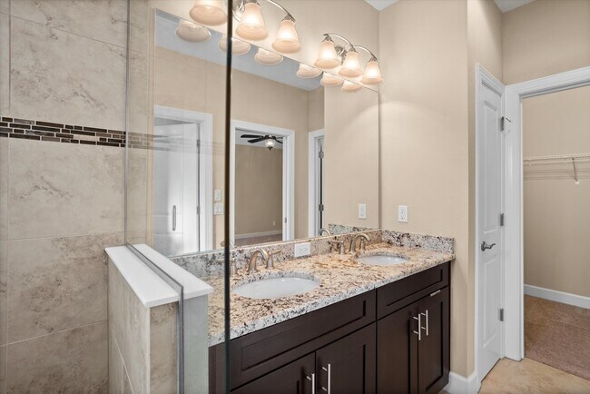 Building Photo - 5912 Anchorage Way S