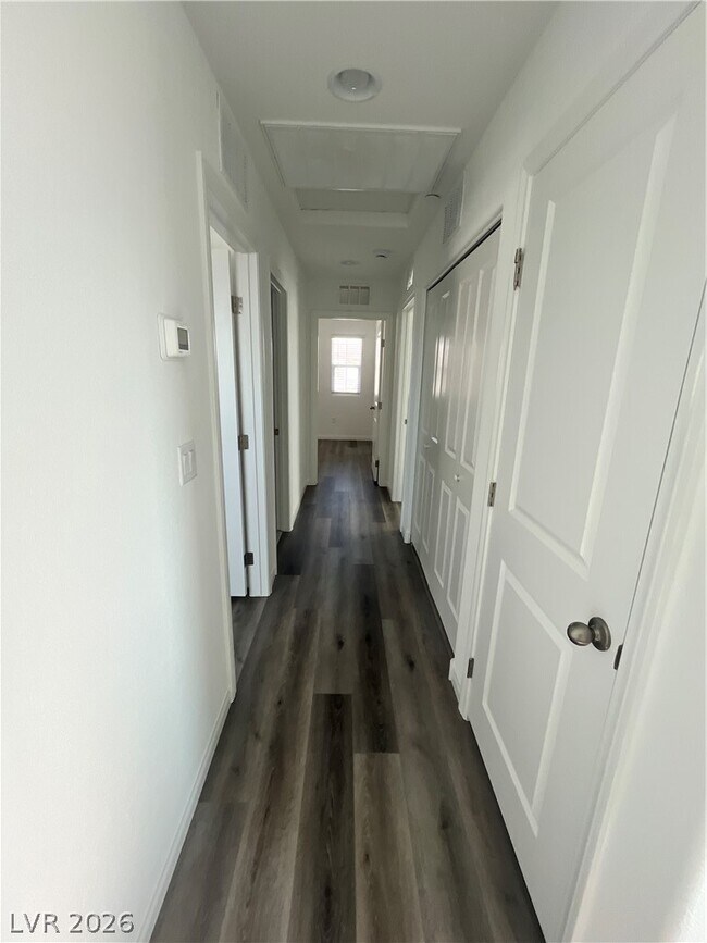 Building Photo - 398 Moonlight Opera Ct