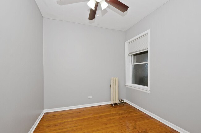 Interior Photo - 6200 S Albany Ave. Chicago IL