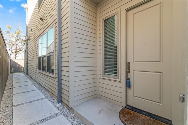 Building Photo - 6531 Roper St
