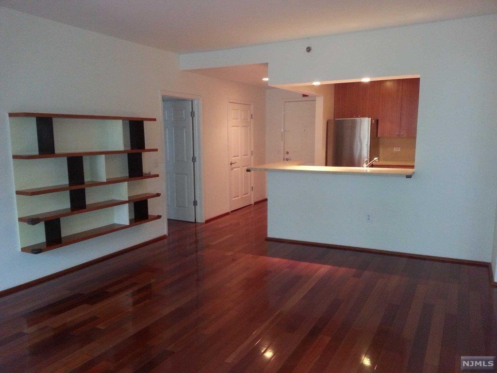 Building Photo - 3208 City Pl