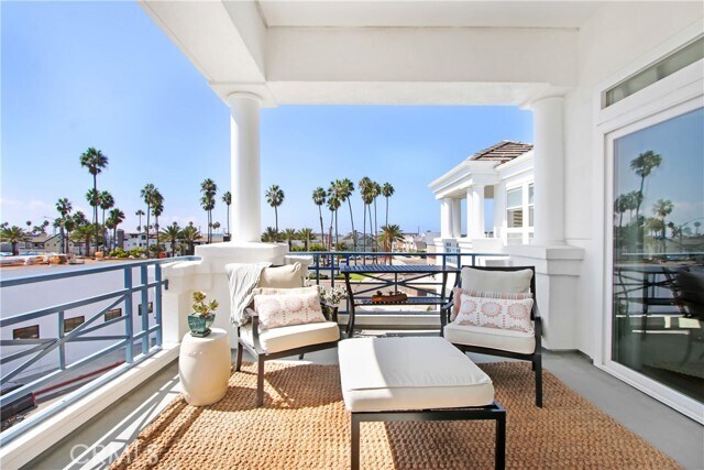 Building Photo - 2600 Newport Blvd