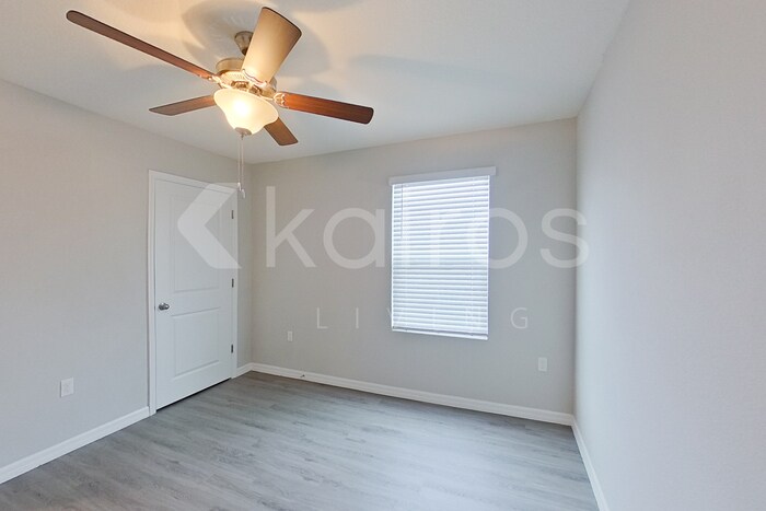 Building Photo - 8651 SW 44th Ct