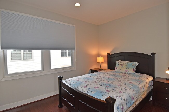 Master Bedroom - 4531 Westhall Dr