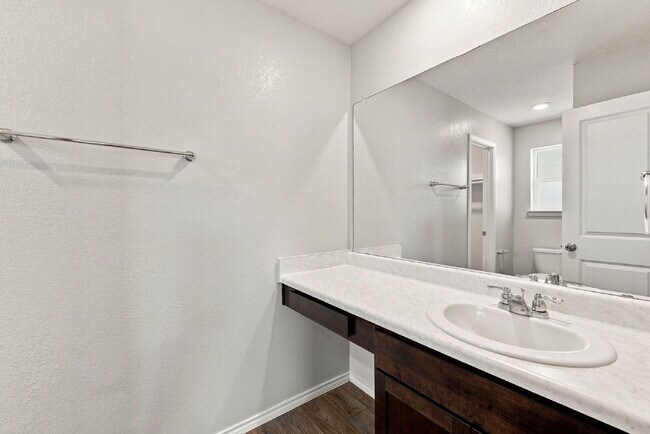 Building Photo - 8111 Autares Sq