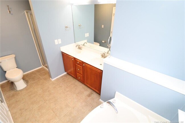 Building Photo - 605 Courthouse Dr