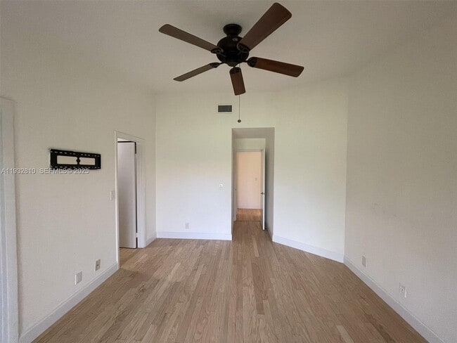 Building Photo - 16606 Greens Edge Cir