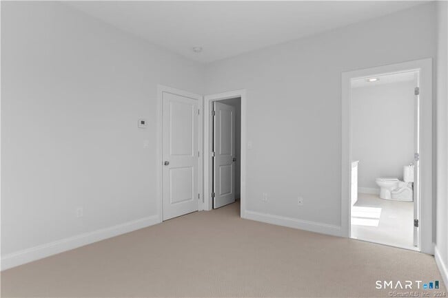 Building Photo - 348 Halley Ave