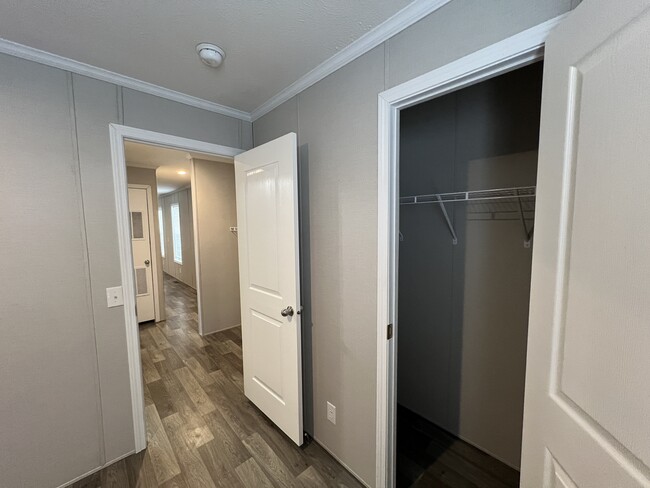 Building Photo - 38058 Pardo Dr