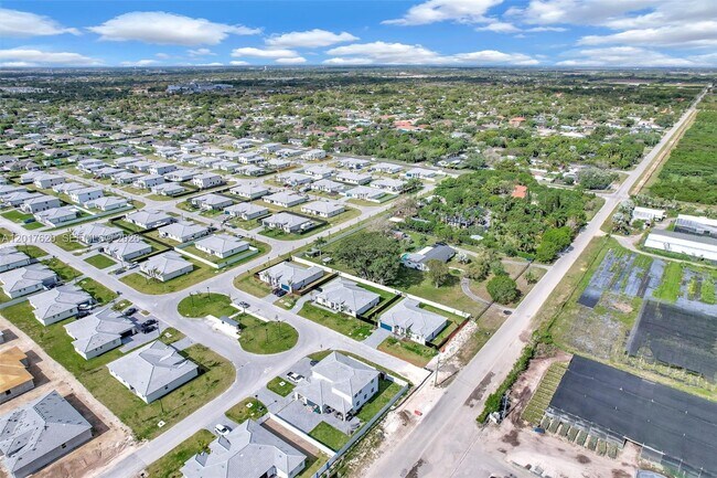 Building Photo - 27232 SW 159th Path