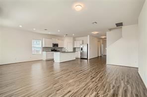 Building Photo - 700 Mallow Rd