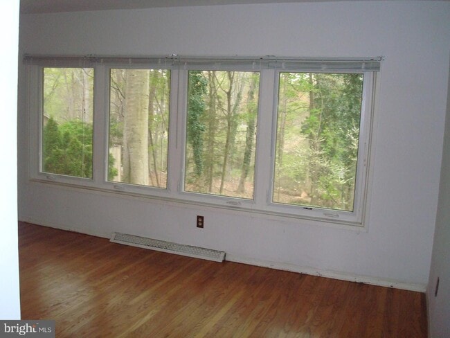 Building Photo - 5 Edgewold Ln