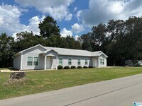 Building Photo - 162 Crocker Rd