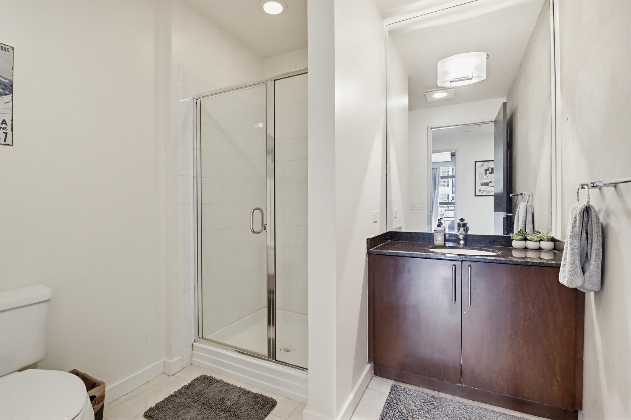 Second Bathroom - 1494 Union St