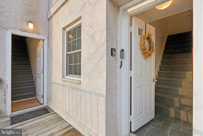 Building Photo - 720 Willow St