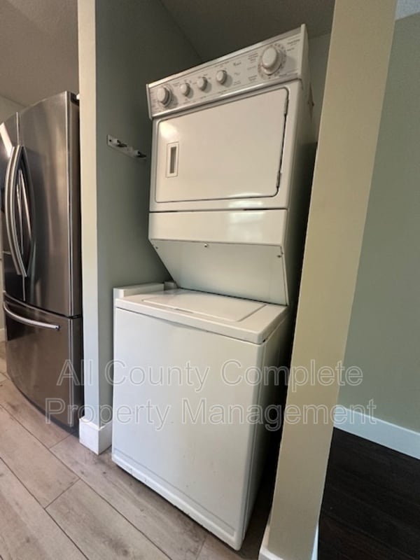 Building Photo - 2310 Jerusalem St