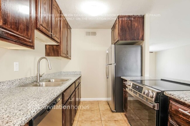 Building Photo - 4214 W Stella Ln