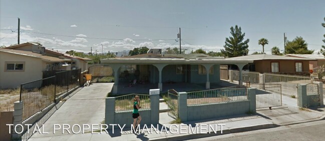 Primary Photo - 3 br, 1.5 bath House - 2725 SPEAR ST