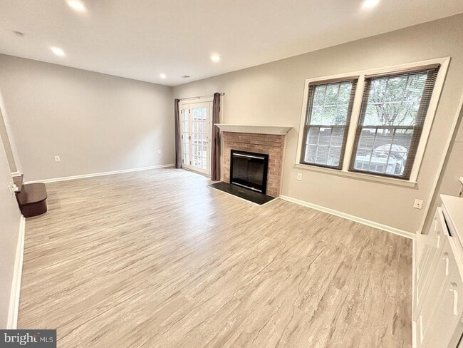 Building Photo - 5111 Heritage Ln