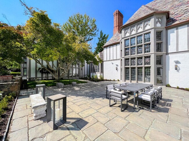 Building Photo - 85 Fagan Dr