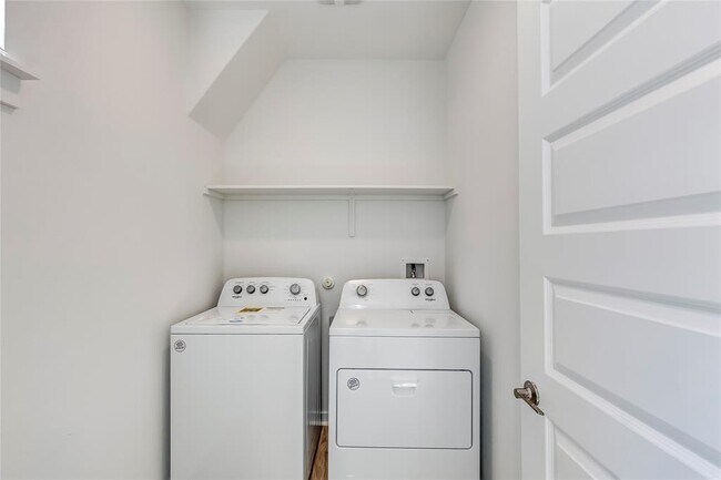 Building Photo - 625 Promise Land Ct