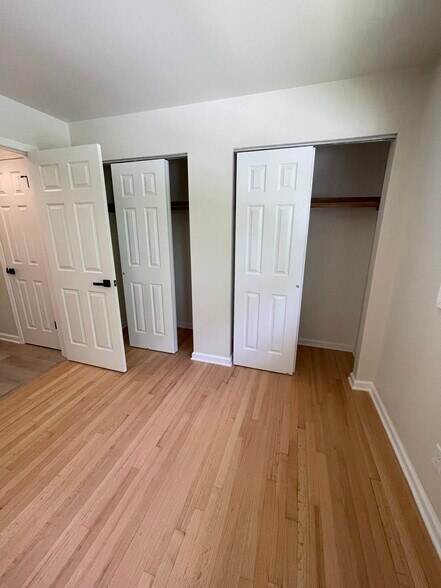 Building Photo - 5910 Teakwood Dr
