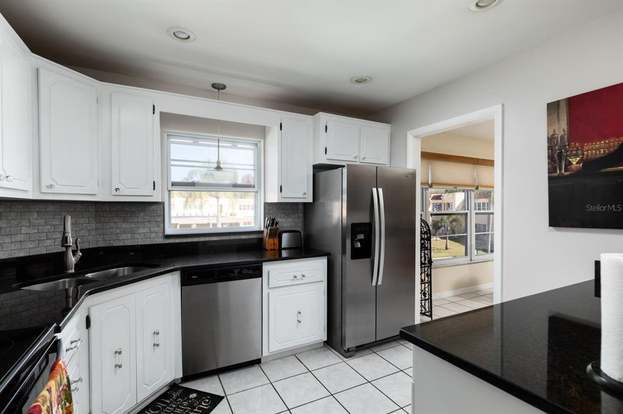 Building Photo - 206 Cedarwood Cir