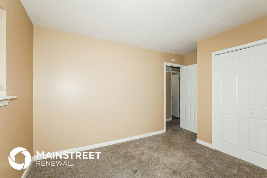 Building Photo - 5804 Coppock Ln