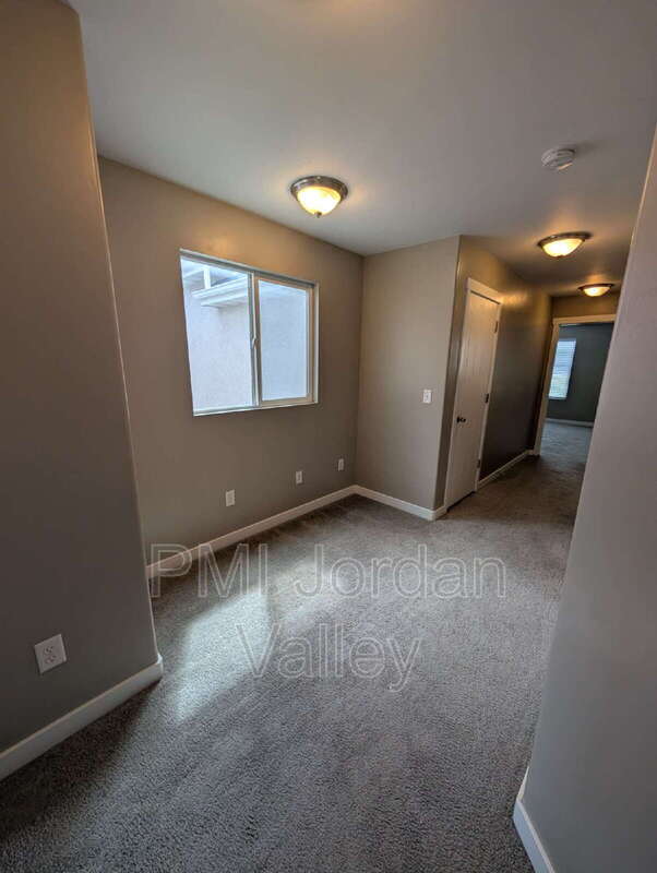 Building Photo - 5077 W Arete Wy