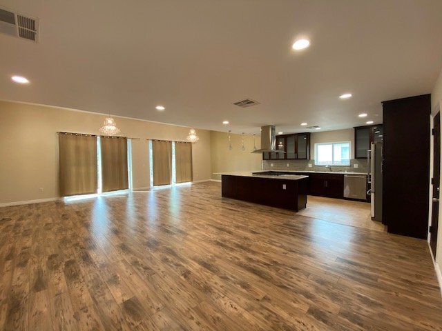 Building Photo - 6657 Enfield Ave