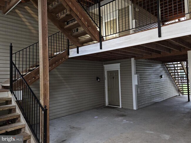 Building Photo - 21845 Baldwin Square