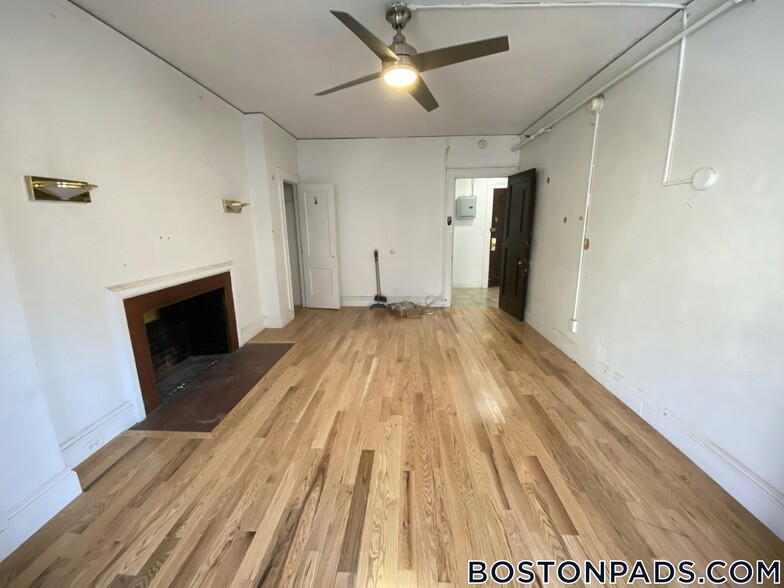 Building Photo - 91 Westland Ave