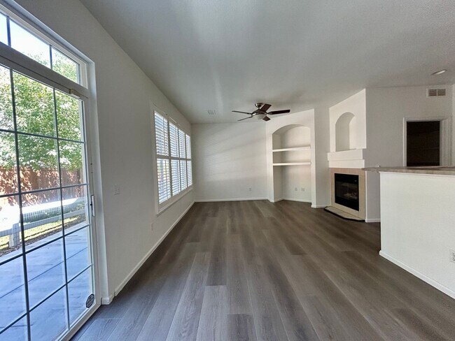 Building Photo - 4409 S Jebel Ln