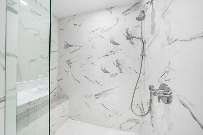 Building Photo - 1155 N Gulfstream Ave