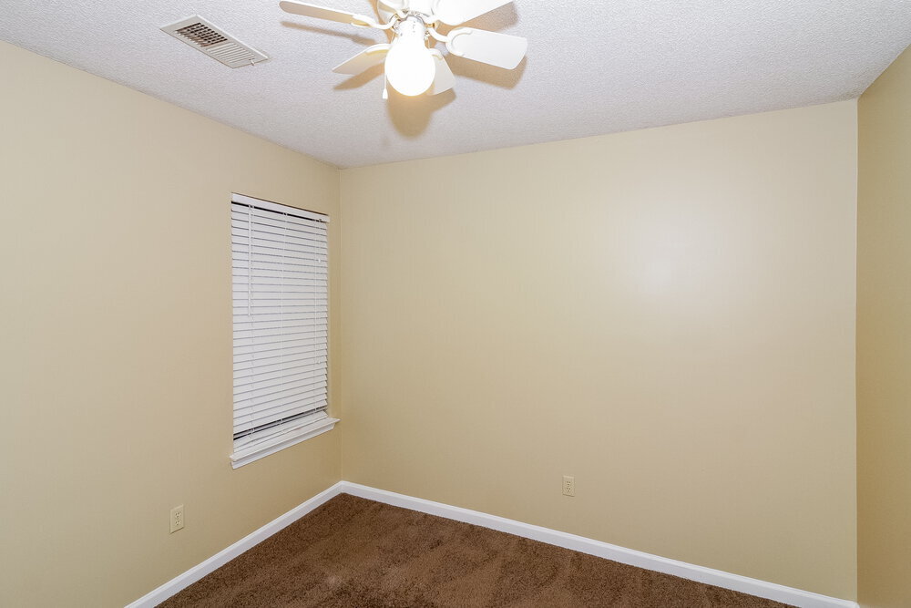 Building Photo - 2184 Stone Stream Dr