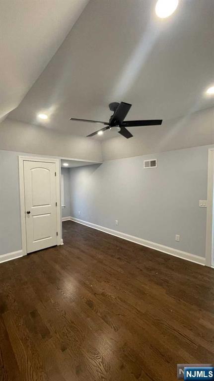 Building Photo - 321 Spring