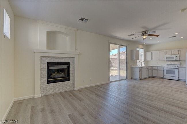 Building Photo - 10009 Cambridge Blue Ave