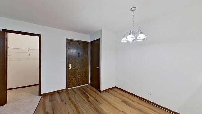 Building Photo - Renovated Upper 1 Bedroom 1 Bathroom Apart...