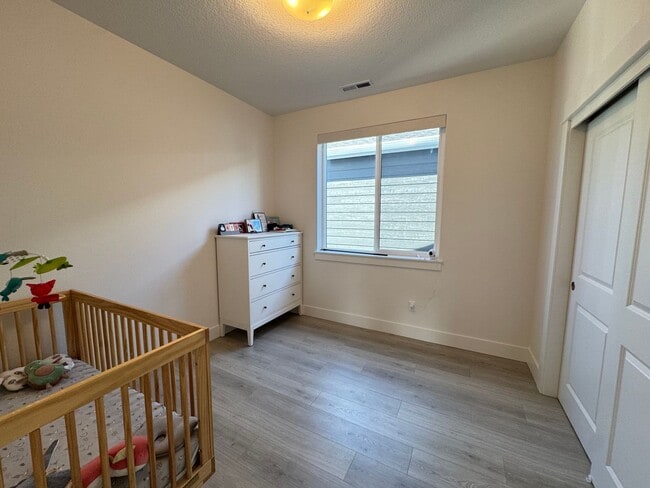 Building Photo - Modern and Immaculate 4-Bedroom Bethany Home with Designer Finishes and Fenced Yard