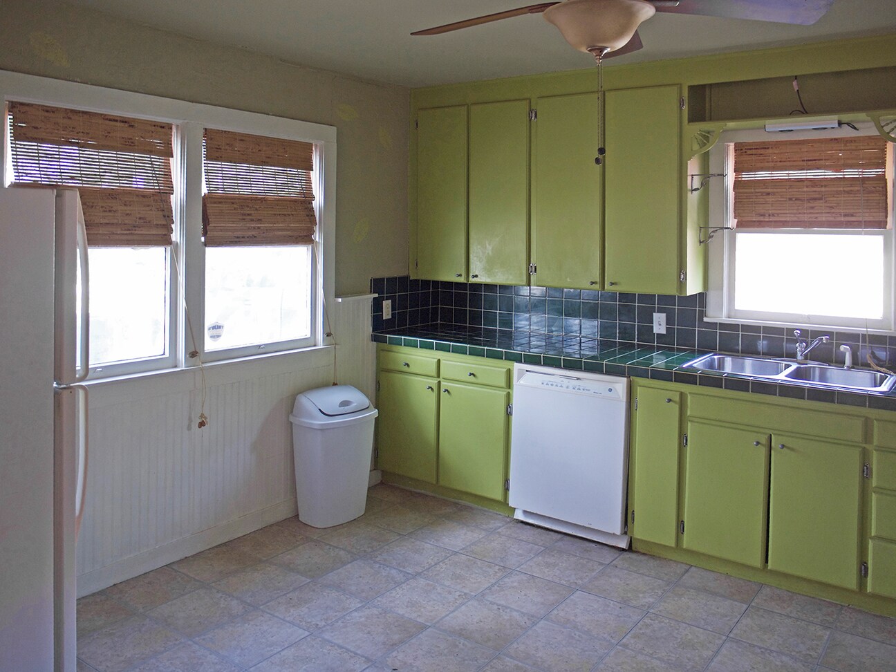 Building Photo - 208 N 8th St